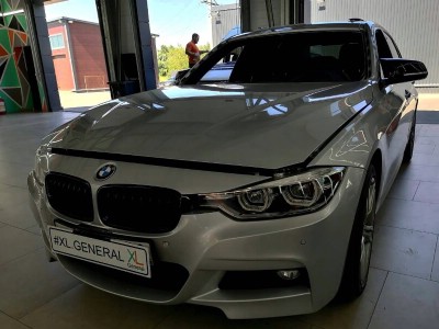 Установка лобового стекла BMW F30 2011-2019