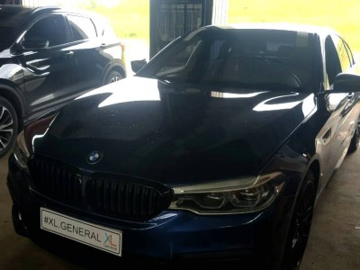 Установка лобового стекла BMW 5 series G30 2016-