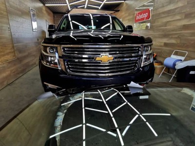 Установка лобового стекла Chevrolet Tahoe 2013-