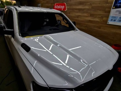 Установка лобового стекла Dodge Ram 2018-