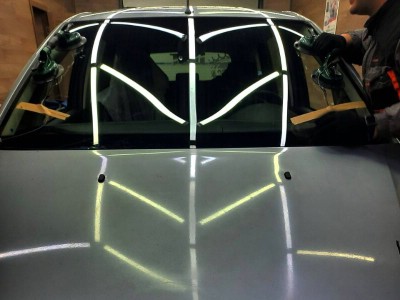 Установка лобового стекла Ford C-Max 2003-2010