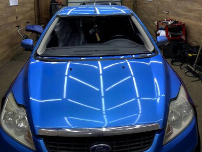 Установка лобового стекла Ford Focus II 2004-
