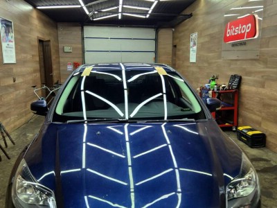 Установка лобового стекла Ford Focus III 2010-