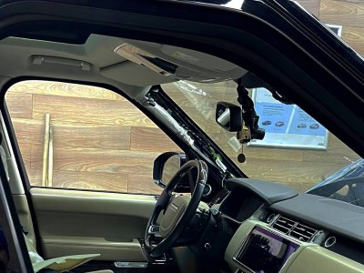 Установка лобового стекла Land Rover Range Rover IV 2017-2022