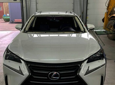 Установка лобового стекла Lexus NX200T 2014-2022