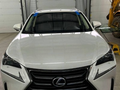 Установка лобового стекла Lexus NX200T 2014-2022