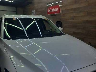 Установка лобового стекла Mazda CX5 2016-
