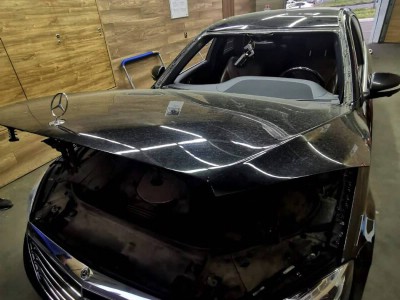 Установка лобового стекла Mercedes W222 (S-Class) 2013-2020