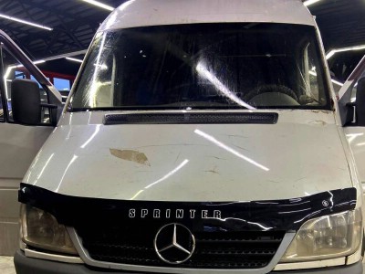 Установка лобового стекла Mercedes Sprinter 1994-