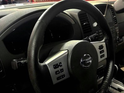 Установка лобового стекла Nissan Pathfinder III 2004-2014