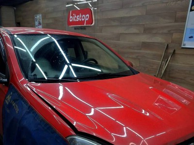 Установка лобового стекла Nissan Qashqai 2006-2014