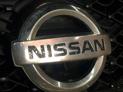 Установка лобового стекла Nissan X-Trail T31 2007-2015