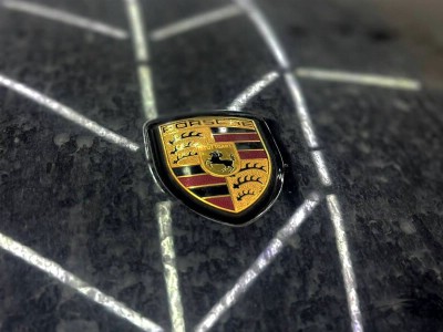 Установка лобового стекла Porsche Cayenne II 2010-2014