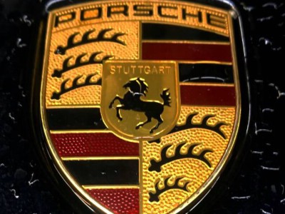 Установка лобового стекла Porsche Panamera 2009-2016