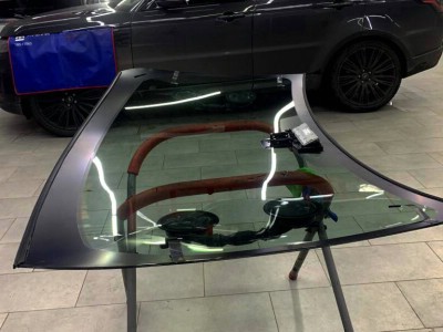 Установка лобового стекла Range Rover Sport 2014-