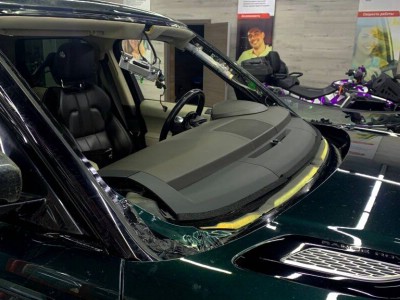 Установка лобового стекла Range Rover Sport Ranger 5D 2013-