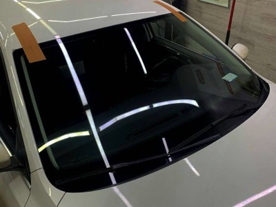 Установка лобового стекла Volkswagen Jetta 2010-2018