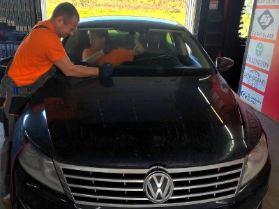 Установка лобового стекла Volkswagen Passat CC 2007-2012