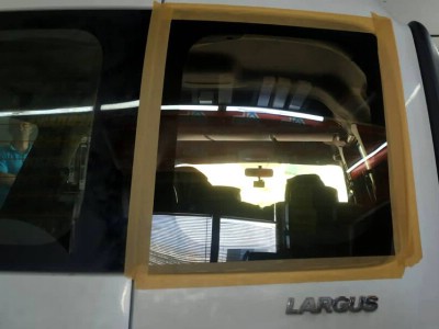 Установка заднего стекла Lada Largus
